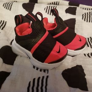 NWOT Nike shoes